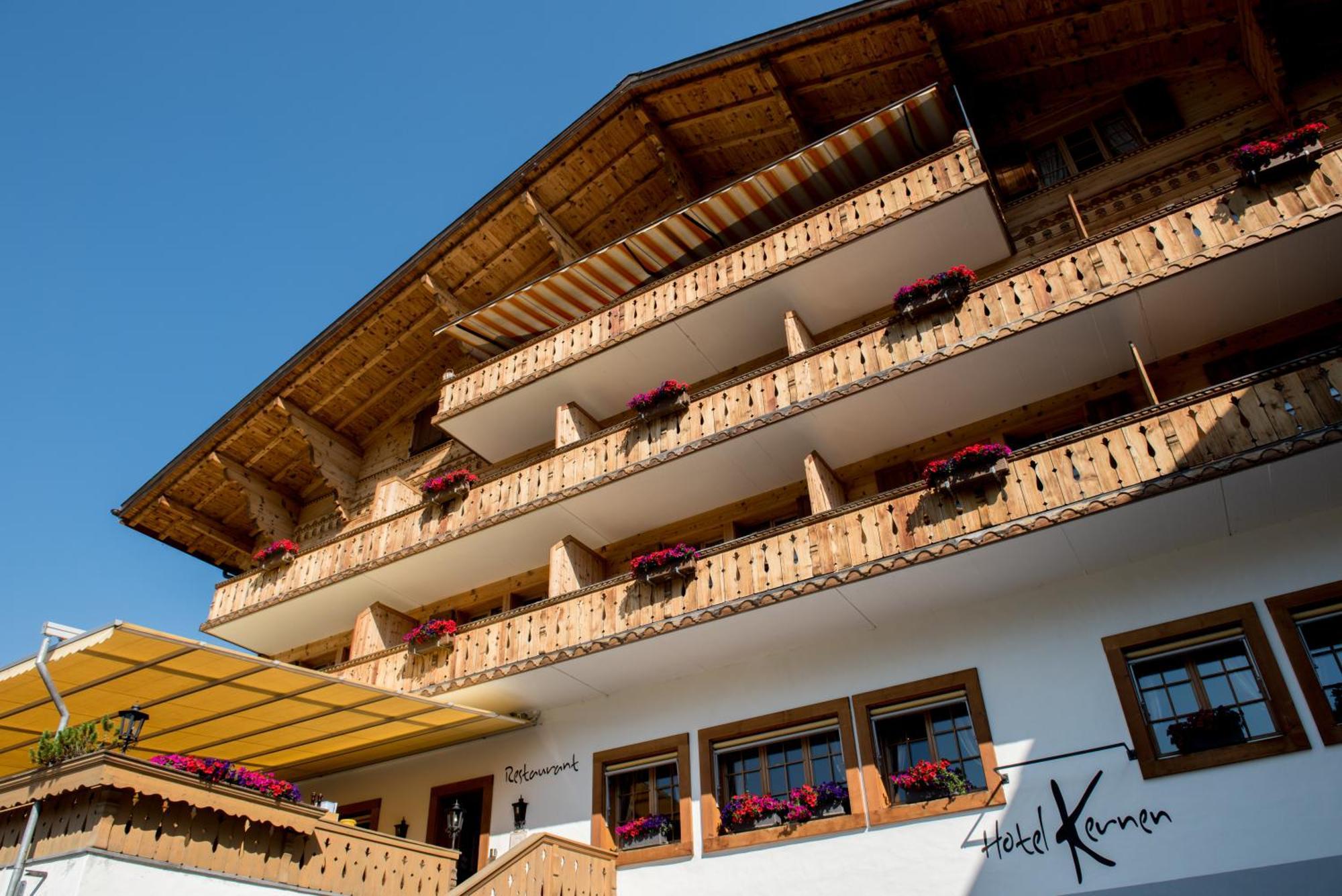 Hotel Kernen กืซตาด์ก ภายนอก รูปภาพ